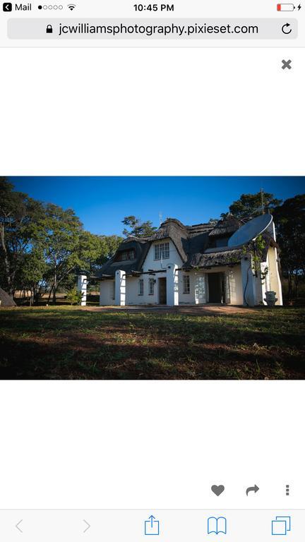 Tudor Valley Hotel Harare Exterior photo